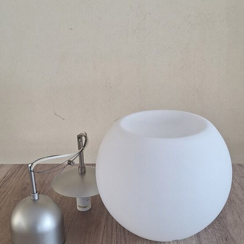 Glass ceiling light used in excellent condition
