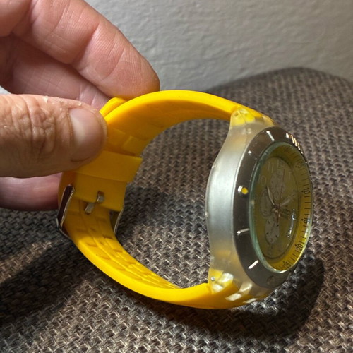 Swatch men's watch like new, yellow
