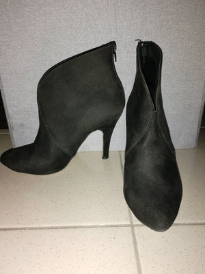 Booties used with 8 cm heel, castor fabric, size 38, black