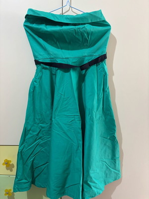 Strapless dress green like new, size L