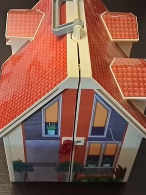 Σπίτι βαλιτσάκι Playmobil μεταχειρισμένο