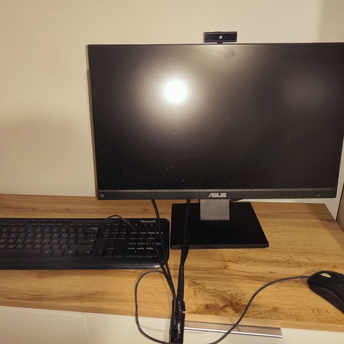 ASUS BE24EQK 23.8" PC monitor with webcam and speakers