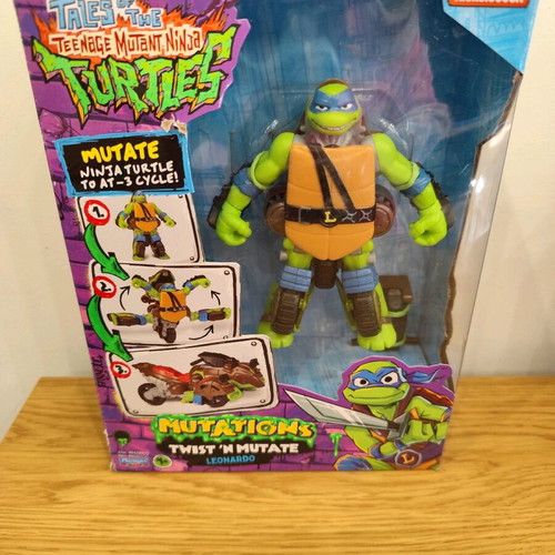 Teenage Mutant Ninja Turtles Tales of Mutations Twist N Mutate Leonardo new