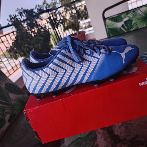 Puma football shoes FG used, size 43, white and blue