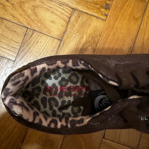 Diesel sneakers brown, worn once, size 40