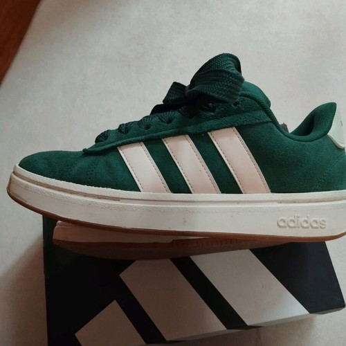 Adidas women's low sneakers size 38 2/3 like new, green