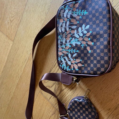 Hand-painted bag with auxiliary wallet brown new 20x16