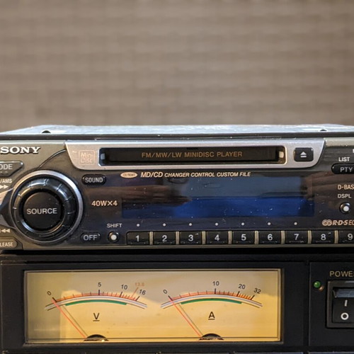 Sony MDX-C7900R minidisc player like new with 5 rewritable minidiscs