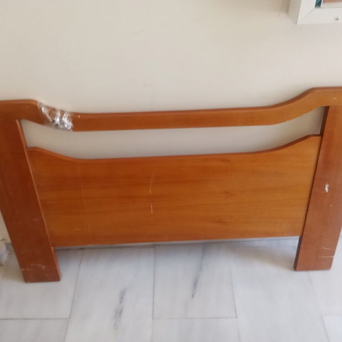 Wooden bed 1.5 size used, without mattress