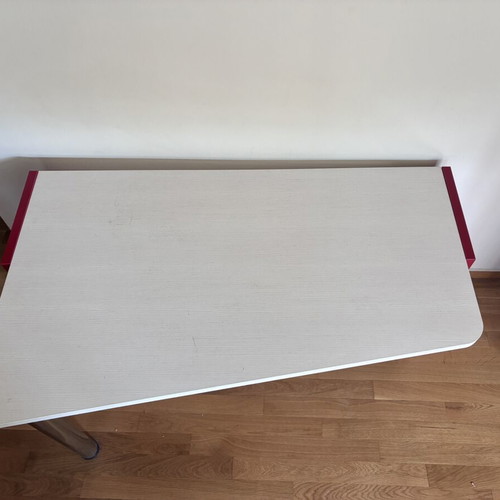 Neoset desk used, asymmetrical with minor damage