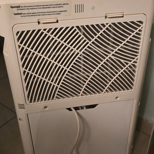 Juro Pro Perla 22L Dehumidifier like new