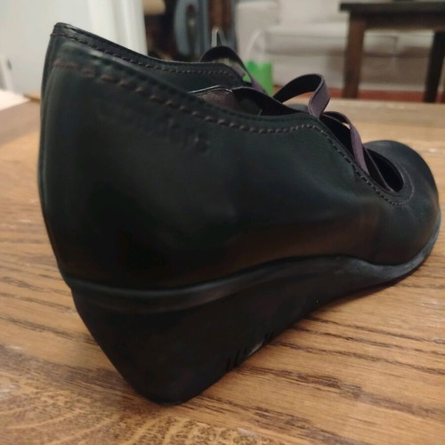 Wonders leather ballerina shoes black like new, size 37