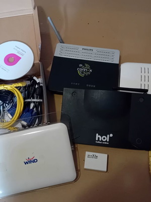 Router modem μεταχειρισμένα, πακέτο 4 τεμαχίων