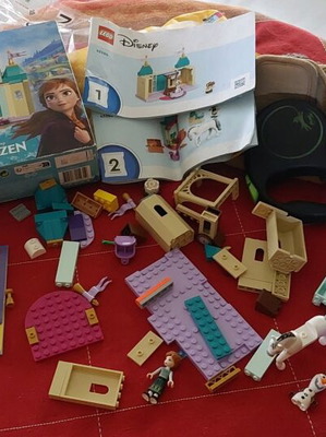 Lego 43204 Disney Anna and Olaf Castle πλήρες