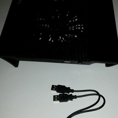 Dual 140mm Notebook Cooler 17'' like new, black