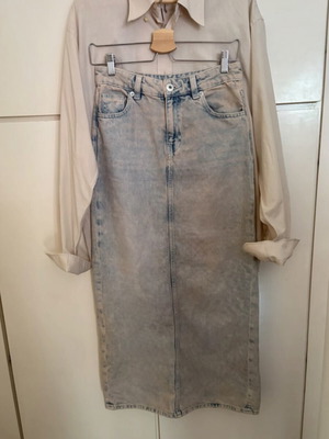 H&M Divided Denim Maxi Skirt Light Blue Acid Wash like new