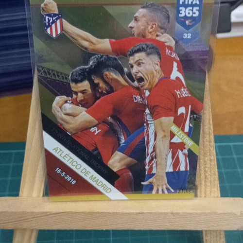 Κάρτα 7th International Trophy Atlético Madrid Milestone #32 σαν καινούργια Panini FIFA 365 Adrenalyn XL 2019