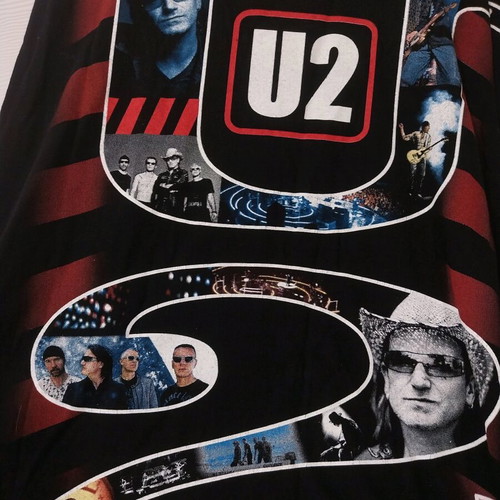 U2 Elevation Tour Band T-Shirt 2005 like new, size XLarge
