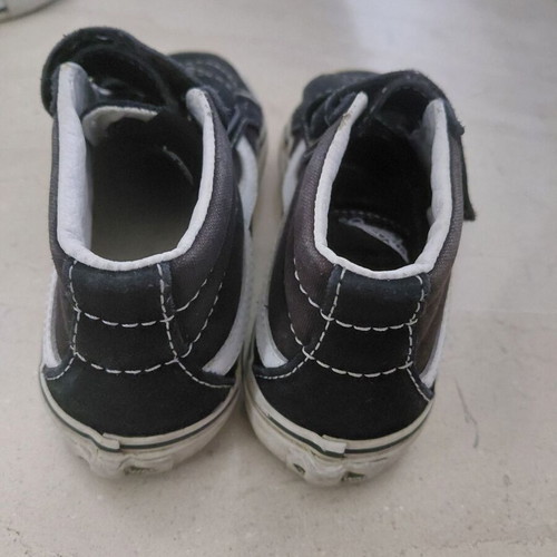Vans shoes used, kids size 27.5, black