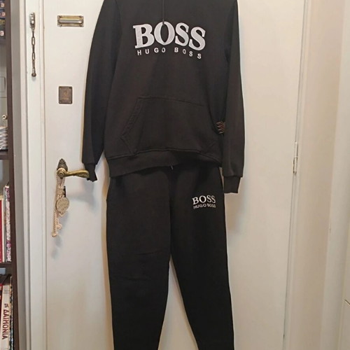 Boss Hugo Boss men's black hoodie and sweatpants set, size M