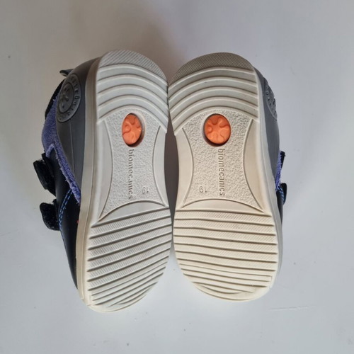 Biomechanics Baby Anatomical Shoes Size 19 Like New