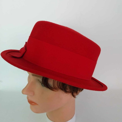 Vintage red women's fedora hat BREITER Munchen like new
