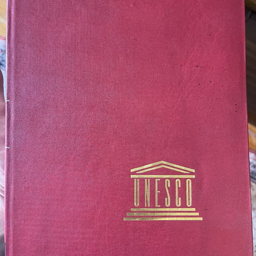 UNESCO History of Humanity Complete 12-Volume Set like new