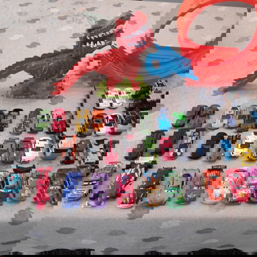 Πακέτο αυτοκινητάκια Disney/Pixar και Hotwheels μεταχειρισμένα, 115 τεμάχια