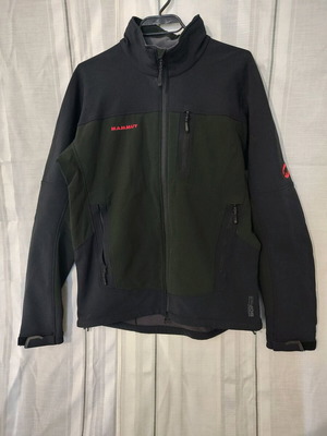 Mammut SOFTech Softshell Jacket size M like new, men's, black
