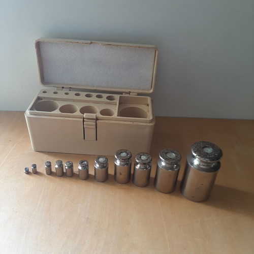 Steel Weights Set from Romania 1979 used, in box