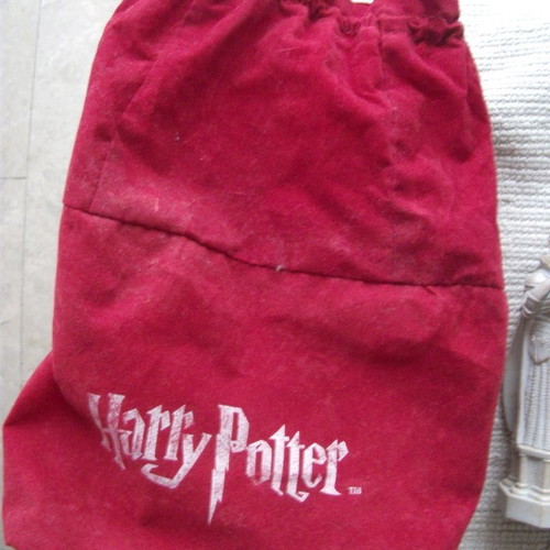 Harry Potter chess figures used, set of 8 with velvet pouch