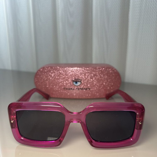 Chiara Ferragni women's sunglasses like new, pink