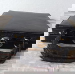 Δερματινη κοσμηματοθηκη  με χερουλακια πολλων θεσεων
