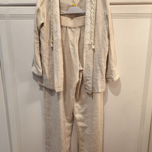 Leonard's linen suit with hood and lace, beige