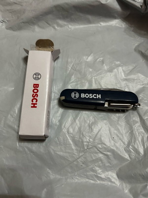 Σουγιάς Bosch καινούργιος με 13 εξαρτήματα αχρησιμοποίητος