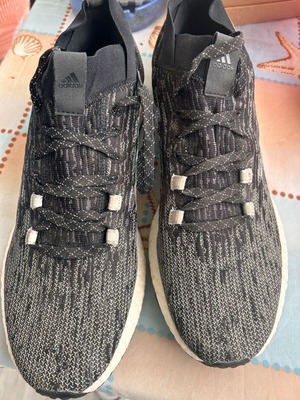Adidas Pure Boost men's sneakers like new, size 48, black and white