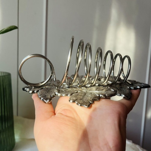 James Dixon & Sons Victorian Toast Rack EPBM like new, 6 slots