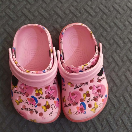 Children's slippers in excellent condition