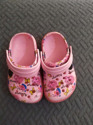 Children's slippers in excellent condition