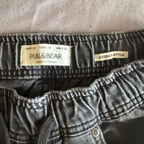 Pull & Bear black jogger style jeans size M used