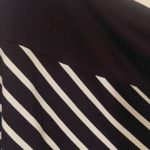 Black and white striped skirt one size like new, summer