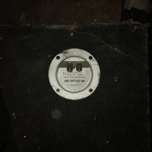Saab with amplifier and box like new