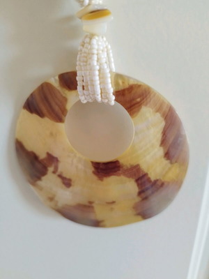 Boho колие ново, дължина 47 см, бежово и кафяво