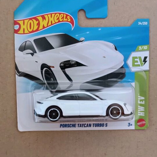 Porsche Taycan Turbo S new