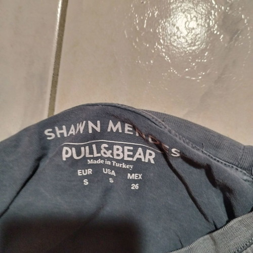 Shawn Mendes T-shirt S like new, faded charcoal grey with pink graphics
