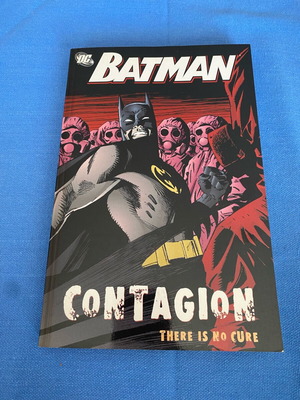 Batman Contagion graphic novel like new, English