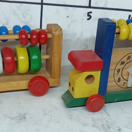 Abacuses set like new, 3 wooden and 1 plastic Luna