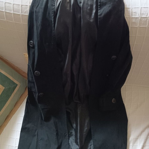Authentic women's black trench coat like new