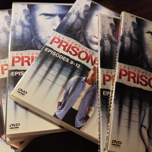 Prison Break DVD used, the complete first season, 6-disc set, English subtitles
