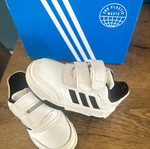 Adidas sport shoe like new for boys and girls size 23